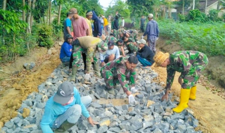 Program TMMD Dikebut, Jalan Telford Dua Kampung Dibangun