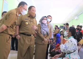 Pastikan Pelayanan Maksimal Usai Libur, Gubernur Arinal Sidak Sejumlah Kantor