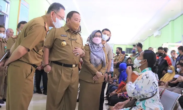 Pastikan Pelayanan Maksimal Usai Libur, Gubernur Arinal Sidak Sejumlah Kantor