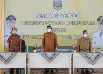 Bupati Musa Serahkan 159 SK CPNS