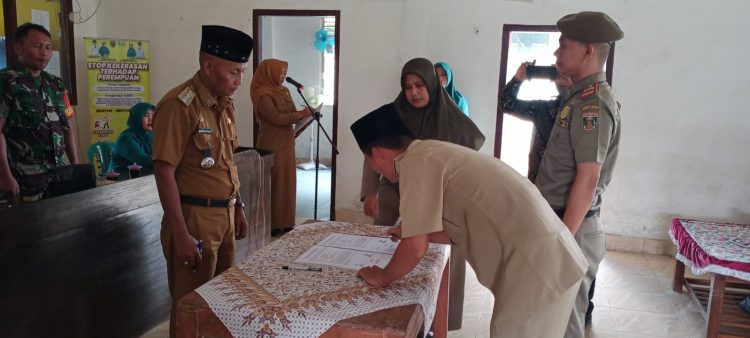 Pasca di Lantik Sebagai PAW, Jabatan Kakam dan Ketua PKK Kampung Pujodadi di Serahterimakan