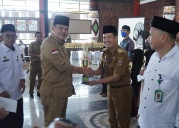Asyikk.!!Juara STQ Lamteng Dapat Hadiah Dari Bupati Musa