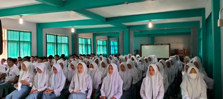 MPLS Sebagai Wadah Pengenalan Ekosistem yang Menyenangkan