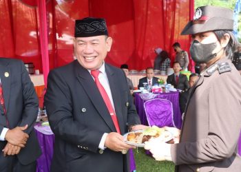 Gelar Syukuran Hari Bhayangkara Ke-76, Dua Personel Polres Tuba Dapat Nasi Tumpeng 