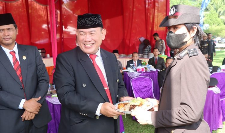 Gelar Syukuran Hari Bhayangkara Ke-76, Dua Personel Polres Tuba Dapat Nasi Tumpeng 
