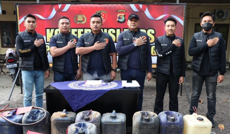 Dua Pelaku Penimbun BBM 7,7 Ton Jenis Solar Ditangkap Unit Reskrim Polres Tuba