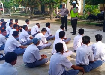 Satlantas Polres Lamteng Imbau Pelajar SMK N 1 Seputih Agung, Ini Pesannya?