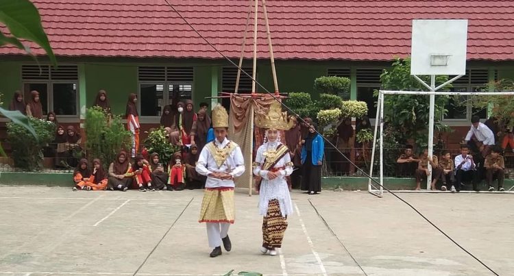 Penarikan Mahasiswa PLP IAIN Metro, Dari MTs Negeri 1 Lamteng
