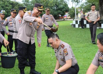 63 Personel Polres Lamteng Naik Pangkat