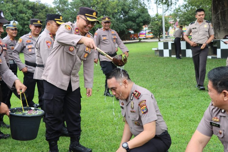 63 Personel Polres Lamteng Naik Pangkat