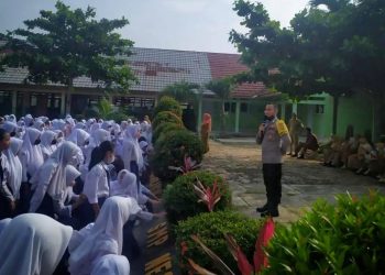 Cegah Kenakalan Remaja, Polisi Sasar SMP Negeri 1 Punggur
