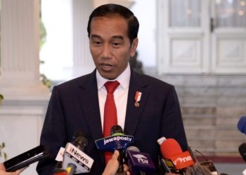 Presiden Jokowi Turun Tangan, Tinjau Langsung Rusaknya Jalan Seputih Banyak Hingga Rumbia