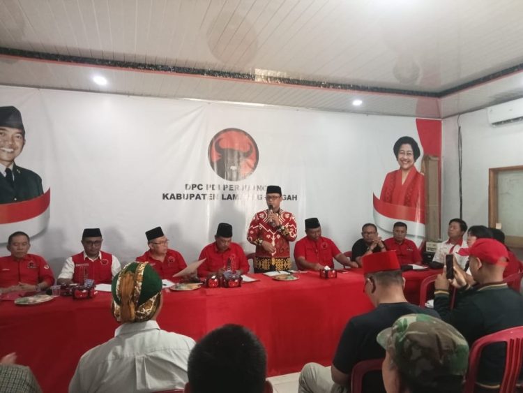 Sah!! Ketua DPC PDI-P Serahkan B1-KWK Pasangan Ardito-Komang Koheri 
