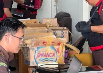 Kejati Lampung Lakukan Penggeledahan di Kantor Cabang PT Kartika Ekayasa 