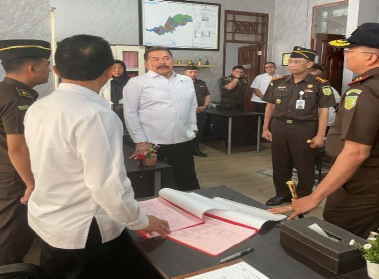 Jaksa Agung Kunjungi Kejari Lamteng, Cek Kinerja dan Hasil Rampasan Barang Bukti