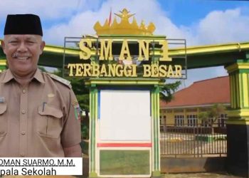 Dua SMA di Lamteng Terpilih Sebagai Sekolah Unggul, Nyoman Suarmo Ajak Masyarakat Kawal Dunia Pendidikan dan Prestasi Anak