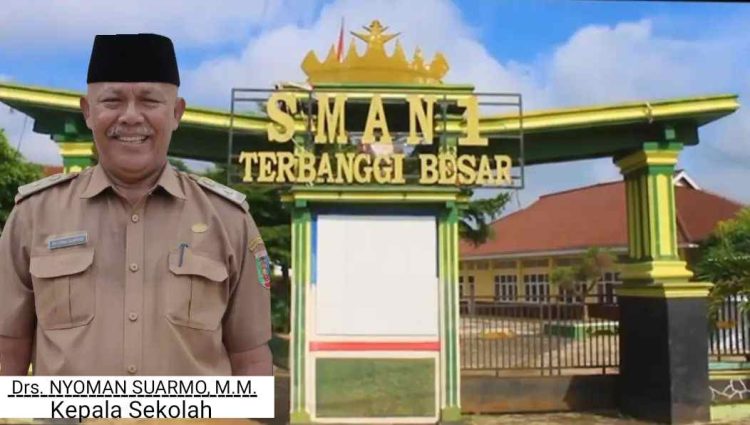 Dua SMA di Lamteng Terpilih Sebagai Sekolah Unggul, Nyoman Suarmo Ajak Masyarakat Kawal Dunia Pendidikan dan Prestasi Anak