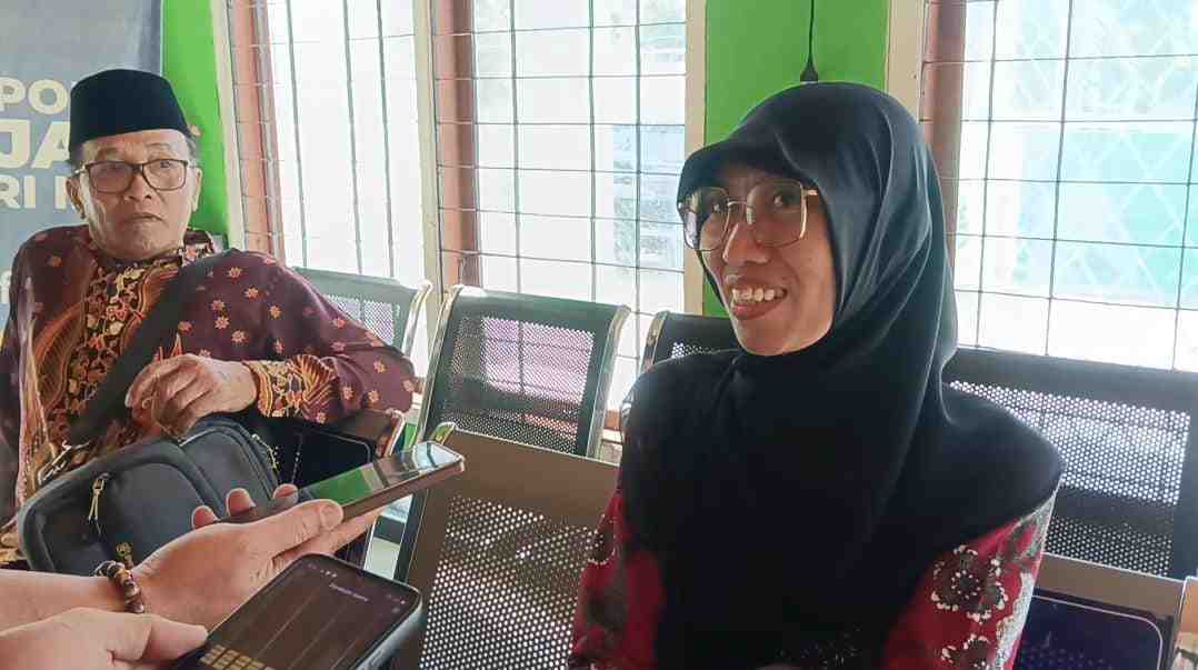 Penuhi Panggilan Dinas Pendidikan Lamteng, Kepsek Suharni: Kesini Gegara Diberitakan Media Senopati!!