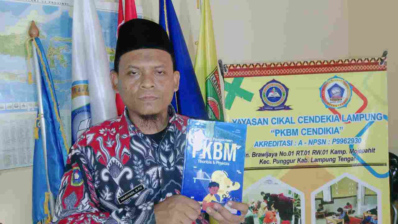 Mengenal Sosok Hariyadi, Dari Sales Marketing Menjadi Tenaga Pengajar Dunia Pendidikan 