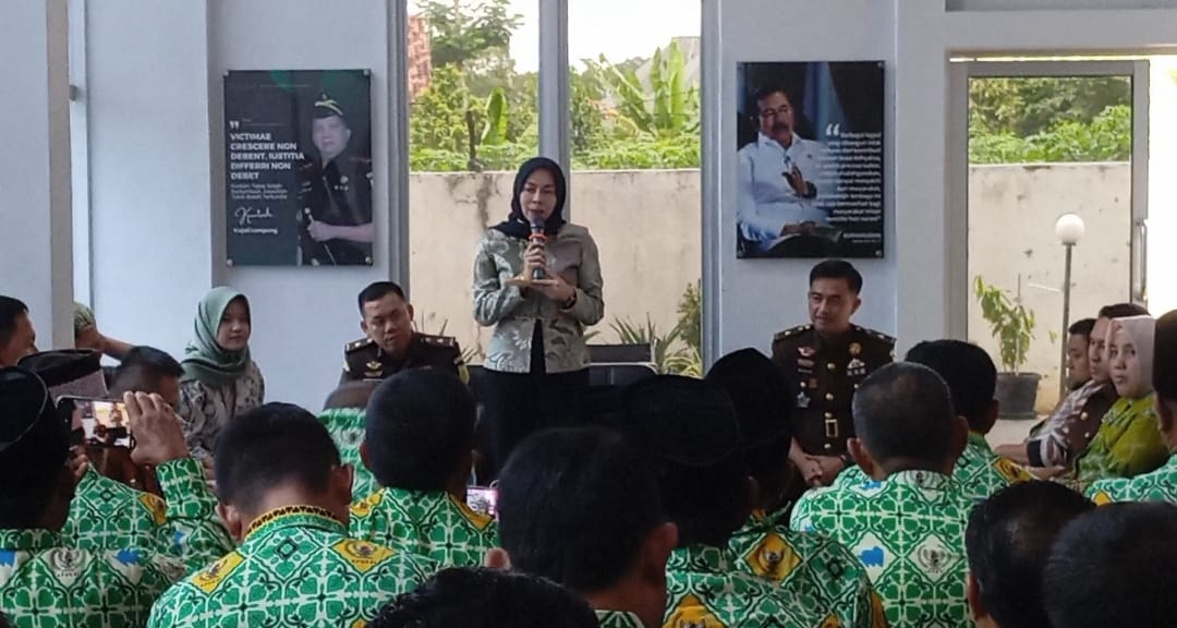 Gelar Laporan Pencapaian Akhir Tahun, Kajari Tekankan Kakam di Lamteng Wajib Laporan Melalui Aplikasi Jaga Desa