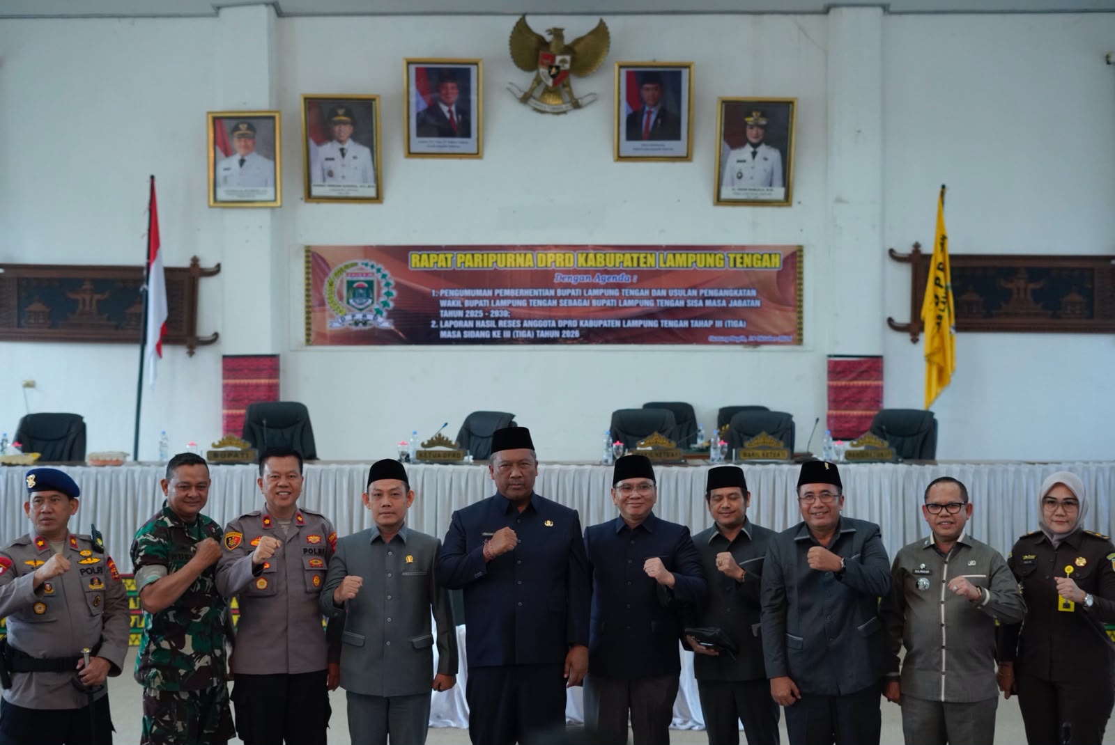 Peta Politik Lampung Tengah Bergulir: DPRD Paripurnakan Pemberhentian Ardito Wijaya, Komang Koheri Diusulkan Jadi Bupati